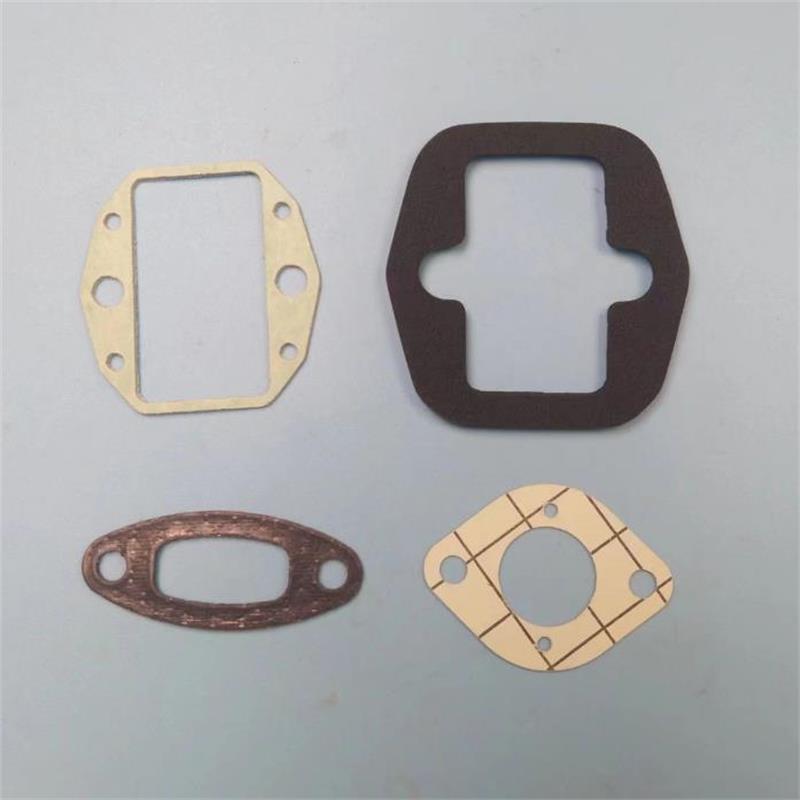 set of 4 gaskets oleo-mac 932c