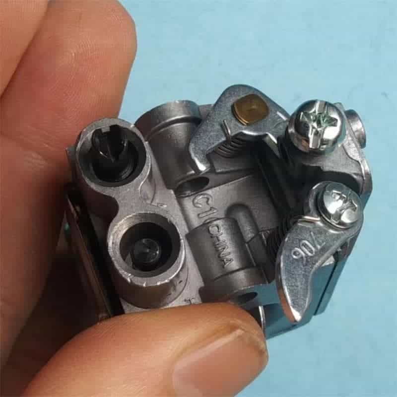EA32003S ZAMA CARB 4
