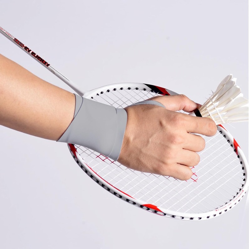 Wrist brace usage in sports and work