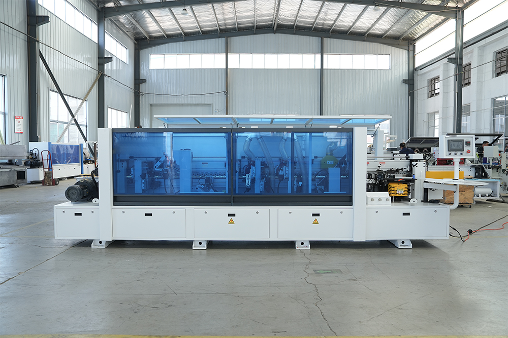 Industrial edge bander front view - heavy duty edgebanding machine with high speed trimming