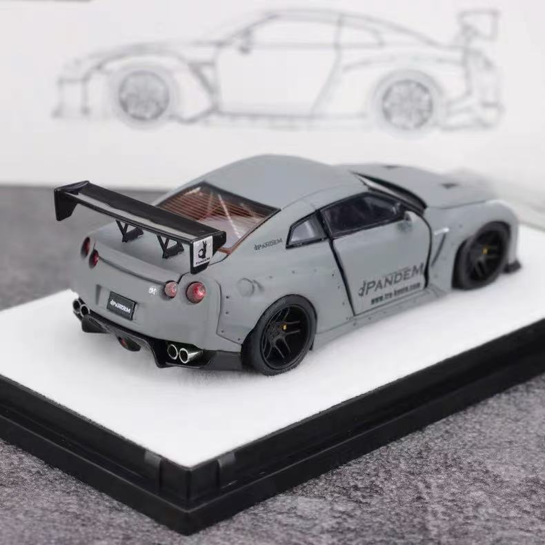 PGM 1:64 Nissan GTR R35 PANDEM Rocket Rabbit Combat Gray Alloy Car