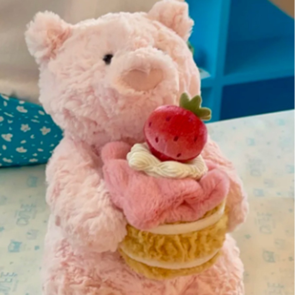 Jellycat Cafe Leola Pink Bear & Strawberry Cake Soft Plush Toy