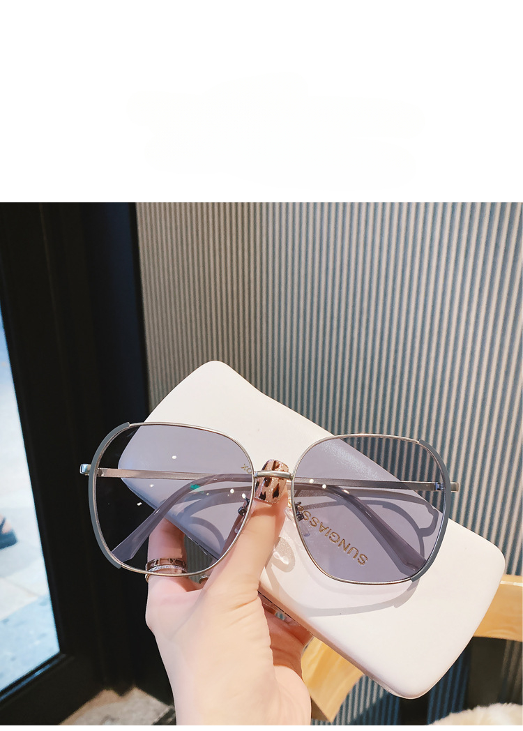 New Fashion Personalized Metal Sunglasses Glasses Women's UV Protection Sunglasses Wholesale_viptrois.com