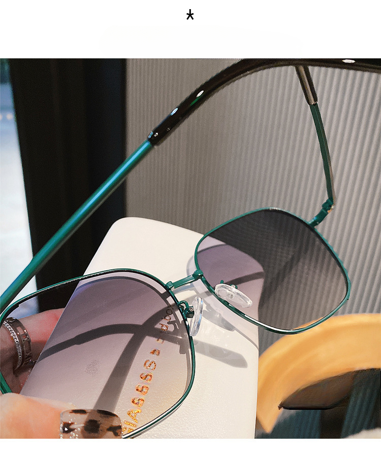New Fashion Personalized Metal Sunglasses Glasses Women's UV Protection Sunglasses Wholesale_viptrois.com