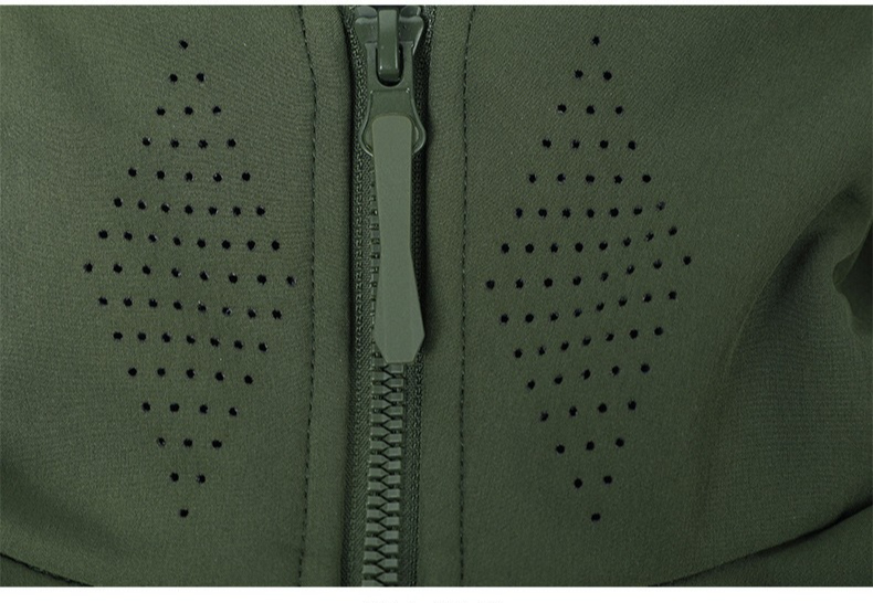 New Soft Shell Jacket Men's Trend Outdoor Jacket Windproof Waterproof Casual Sports Jacket Versatile_voghion.com