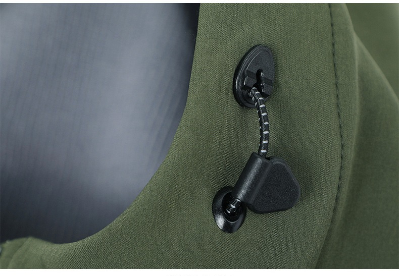 New Soft Shell Jacket Men's Trend Outdoor Jacket Windproof Waterproof Casual Sports Jacket Versatile_voghion.com