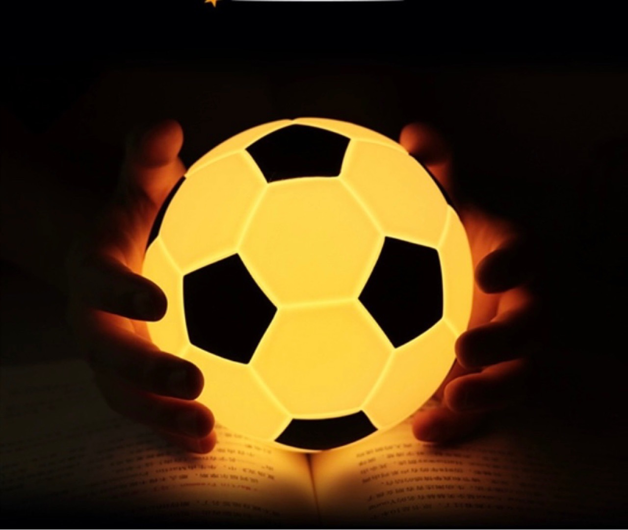 Lampada da notte a forma di pallone da calcio led in legno_voghion.com