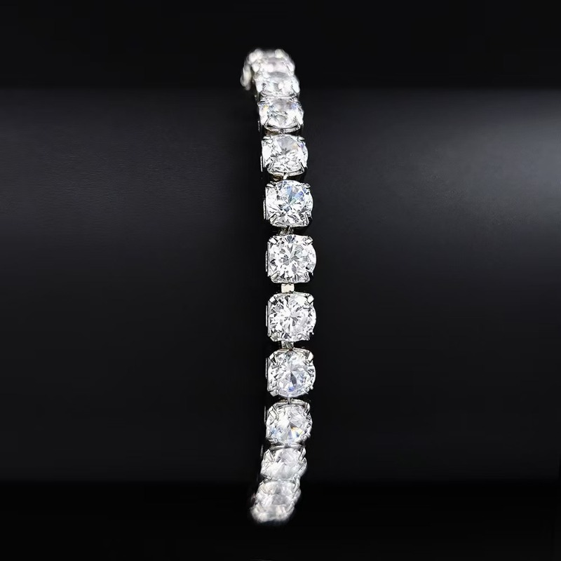 Tennis Bracelet With White Crystals For Men And Women Elegant_voghion.com