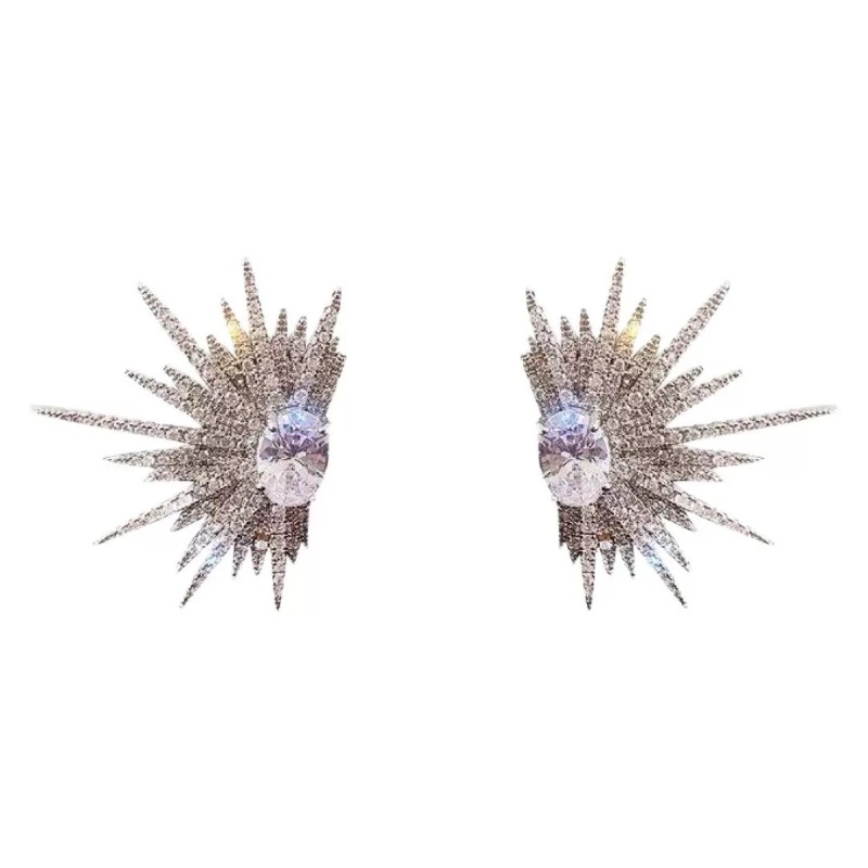 Elegant Crystal Star Stud Earrings Luxury Celebrity Style_voghion.com