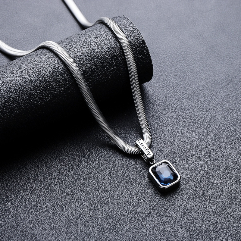 Edelsteenketting voor heren, gemaakt van titaniumstaal, vervaagt niet, heeft een uniek en luxe design, een geavanceerde slangenbotketting en is een veelzijdig sieraad voor dames._voghion.com