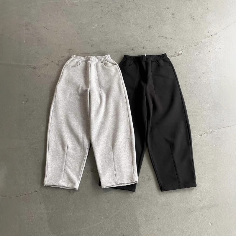 2026 European And American Popular Hot Sale Street Leisure Simple Fashion Solid Color Loose Sweatpants Men's Trousers_voghion.com