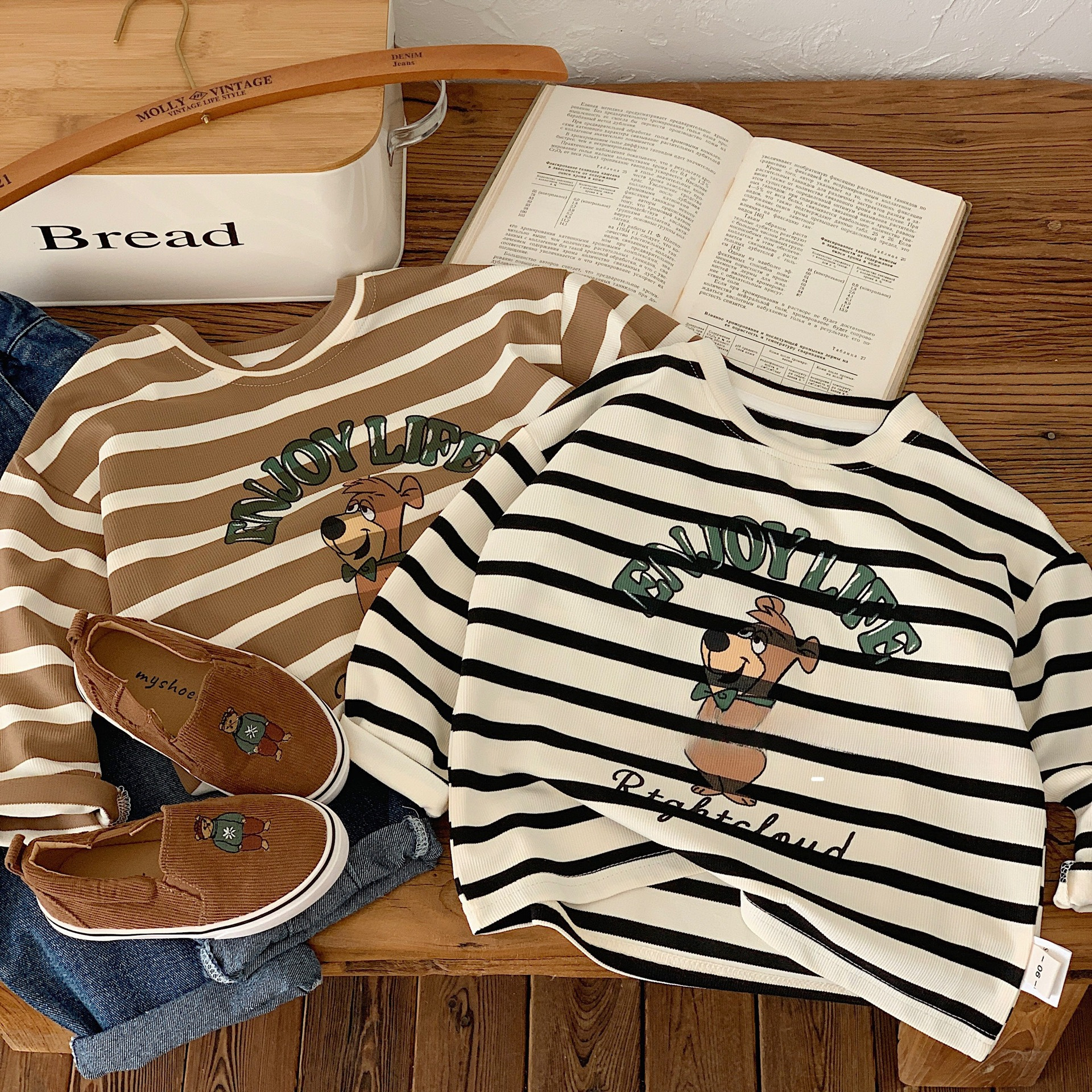 Kinder T-shirt Nieuw jongensonderhemd 26 Lente Nieuw gestreept berenprint casual top met lange mouwen Koreaanse versie_voghion.com