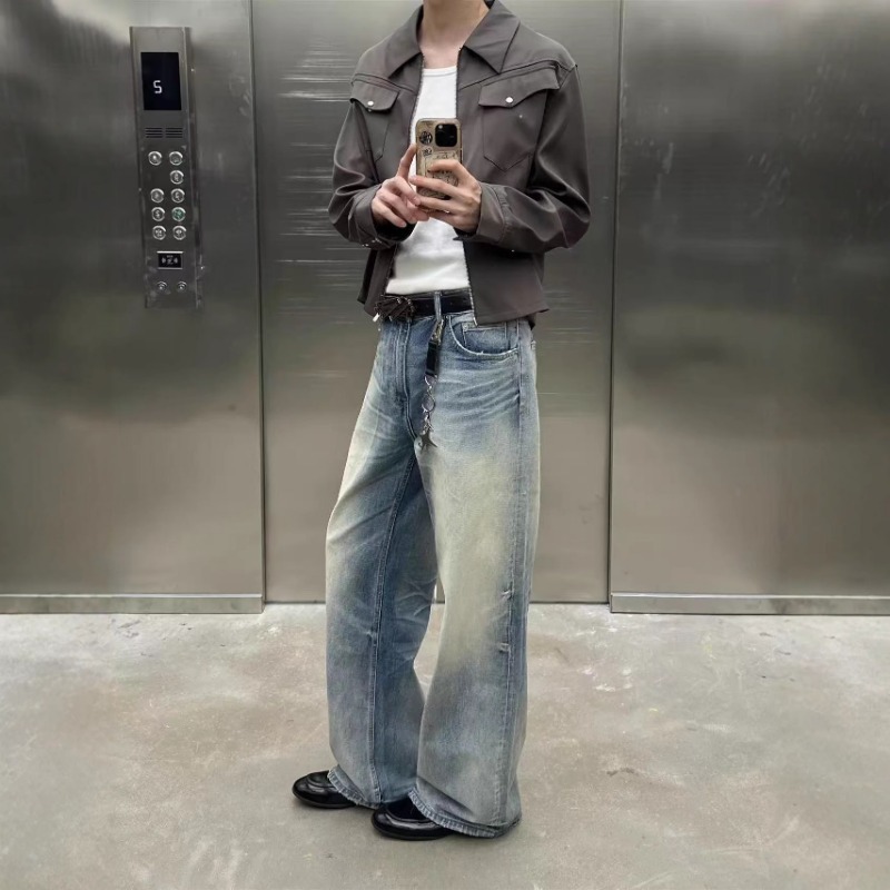 Jeans uomo in denim blu lavato taglio comodo e dritto_voghion.com