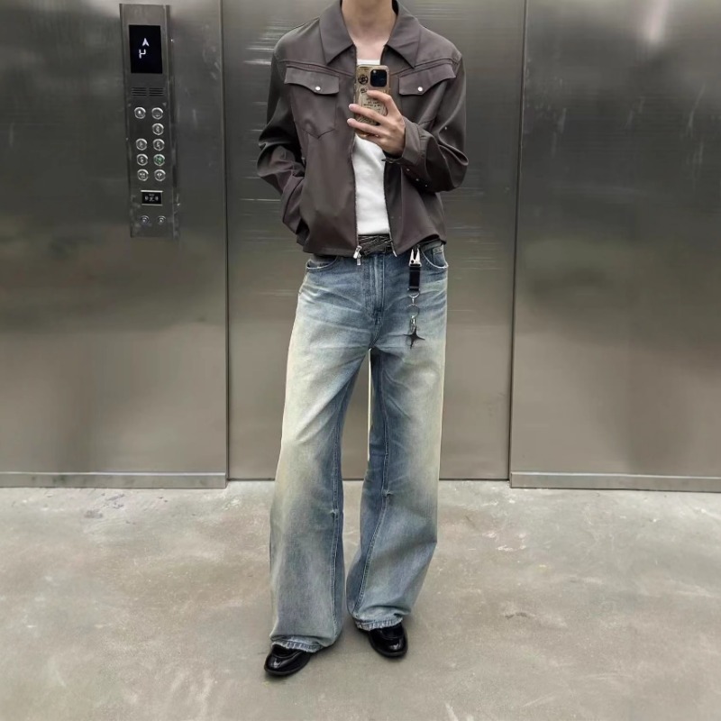 Jeans uomo in denim blu lavato taglio comodo e dritto_voghion.com