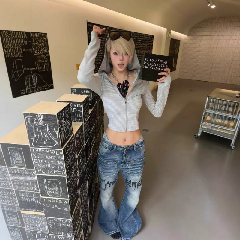 DETW 25AW * Original Retro Niche Slogan Washed Blue Cow Cat Whisker Slightly Pulled Rivet Versatile Jeans Men_viptrois.com