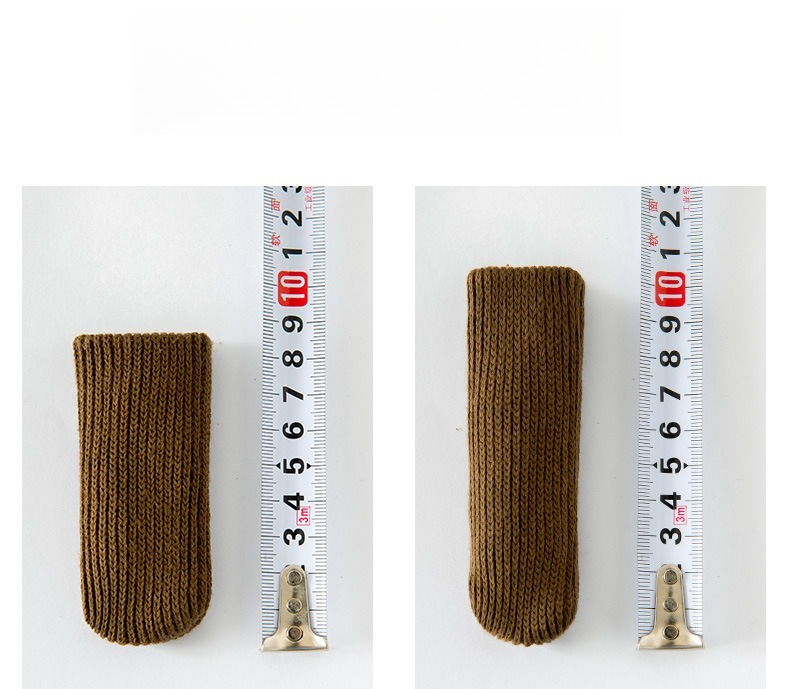 Stickade ullstrumpor för stolsben med halkfri silikonbeläggning_voghion.com